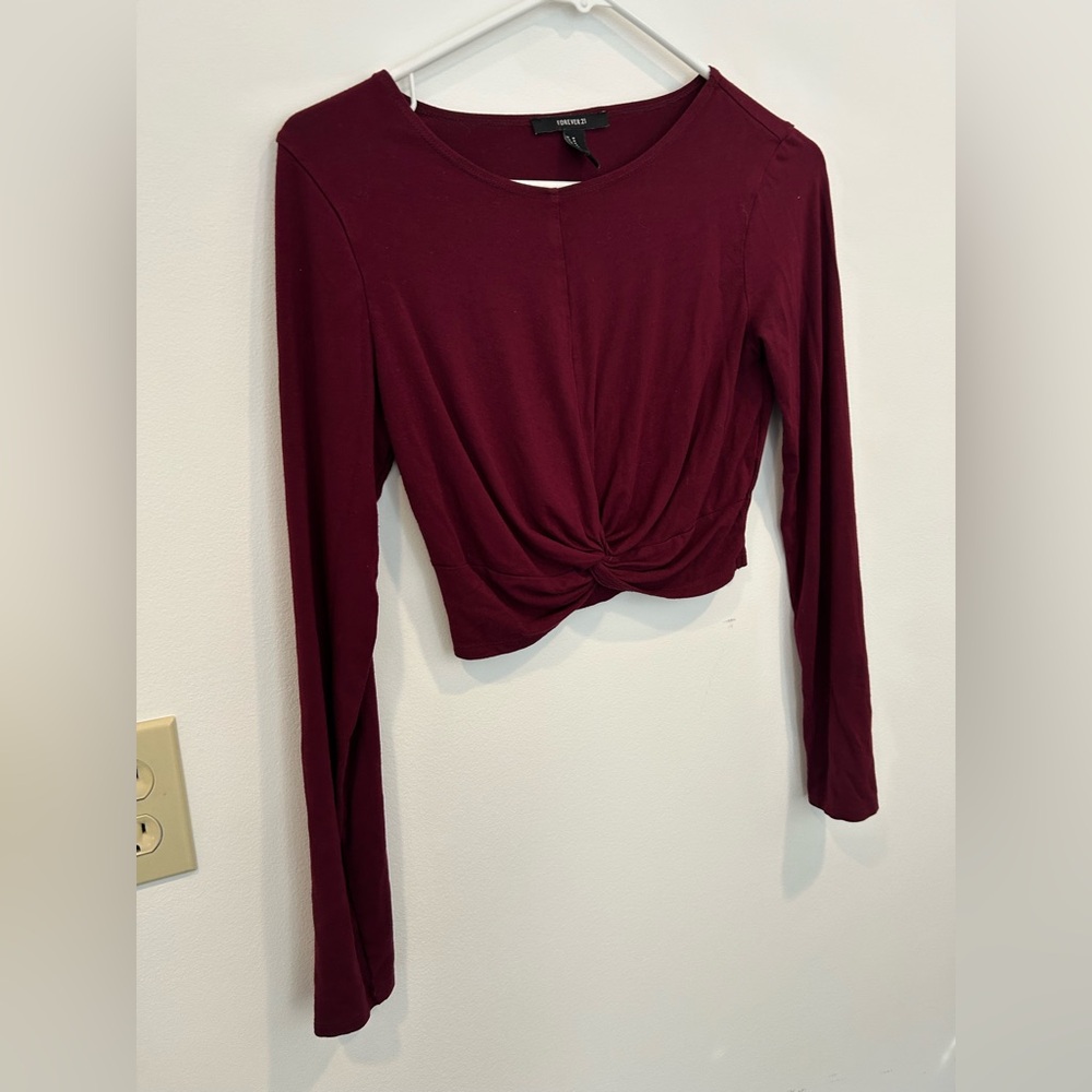 Forever 21 Burgundy Twist Front Blouse cropped size M